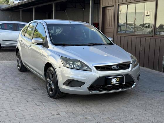 FORD FOCUS 1.6 8V GASOLINA 4P MANUAL